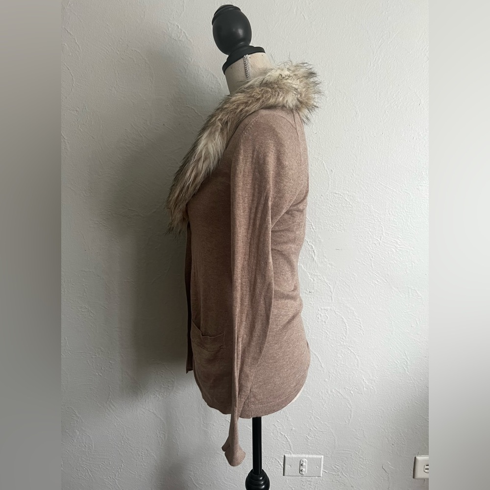 Loft Faux Fur Collar Buttoned Cardigan Size Xsmall - Picture 8 of 9